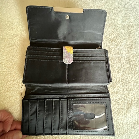 Purse and wallet NWOT - Picture 4 of 12